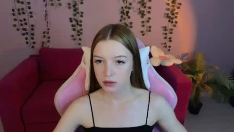 Snapshot of eva__thompson chatting on 06-25-26, 02:55 Eva online show from 06-25-26, 02:55