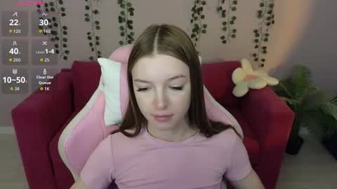 Snapshot of eva__thompson chatting on 07-12-26, 01:07 Eva online show from 07-12-26, 01:07