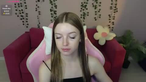 Snapshot of eva__thompson chatting on 07-13-26, 12:57 Eva online show from 07-13-26, 12:57