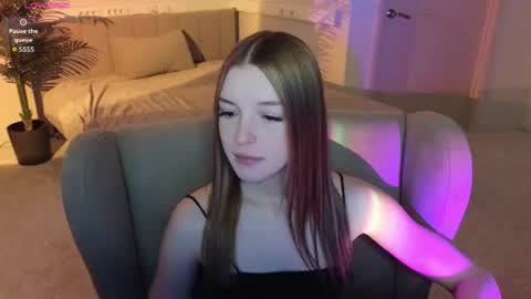 Snapshot of eva__thompson chatting on 07-31-26, 01:16 Eva online show from 07-31-26, 01:16