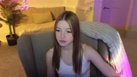 Snapshot of eva__thompson chatting on 08-03-26, 01:04 Eva online show from 08-03-26, 01:04