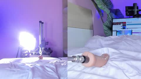 Eva online show from 01-21-25, 03:43