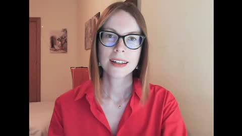 Snapshot of eva_cutesmile chatting on 05-06-26, 05:51 Eva online show from 05-06-26, 05:51