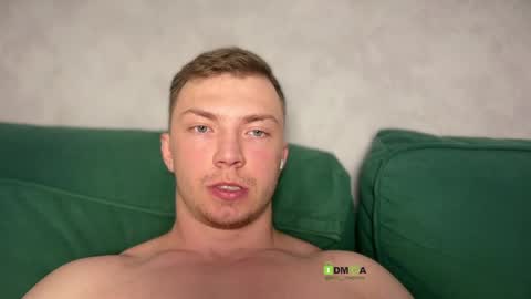 Snapshot of eva_iron chatting on 04-22-26, 11:17 Eva and Iron online show from 04-22-26, 11:17