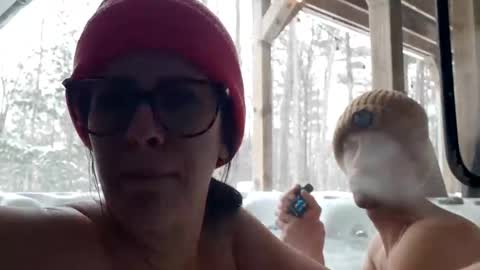 Snapshot of eva_jake chatting on 02-16-25, 01:49 Eva Jake online show from 02-16-25, 01:49