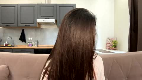 Snapshot of eva_jess_ chatting on 04-13-26, 08:31 Eva online show from 04-13-26, 08:31