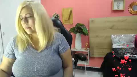 eva_love49 online show from 06-30-26, 06:20