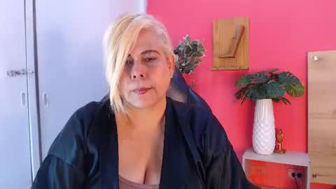 eva_love49 online show from 07-13-26, 06:00