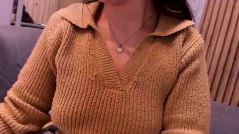 Angelinne online show from 10-19-25, 03:07