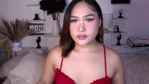 Queen Eva Mazikeen online show from 12-21-25, 06:15