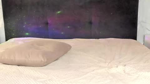 Eva Merlin online show from 09-19-25, 06:15