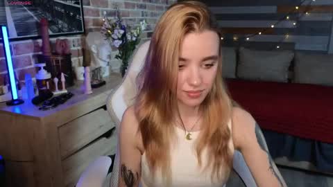 eva_mini online show from 05-27-26, 10:07