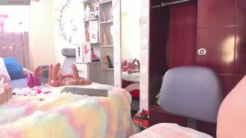 Eva Notty  online show from 12-22-25, 02:36