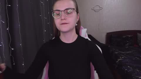 Eva online show from 03-06-25, 01:24