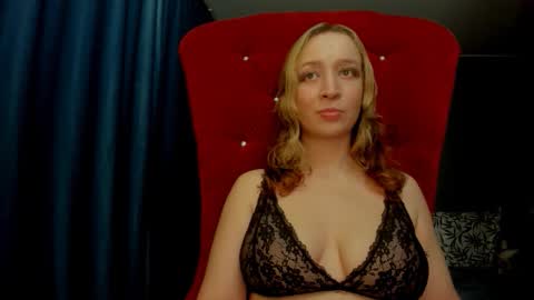 Ice Goddess online show from 10-14-25, 09:04