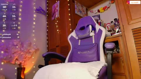 Snapshot of eva_rosse69 chatting on 04-25-26, 01:41 Eva online show from 04-25-26, 01:41