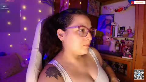 Snapshot of eva_rosse69 chatting on 05-04-26, 12:12 Eva online show from 05-04-26, 12:12