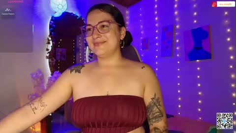 Snapshot of eva_rosse69 chatting on 05-19-26, 12:11 Eva online show from 05-19-26, 12:11