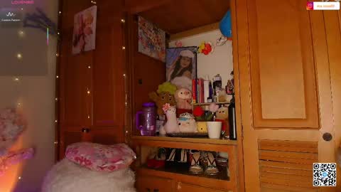 Snapshot of eva_rosse69 chatting on 05-20-26, 12:11 Eva online show from 05-20-26, 12:11