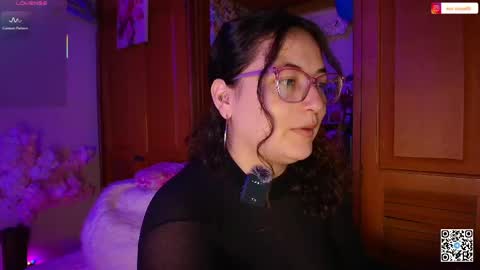 Snapshot of eva_rosse69 chatting on 05-22-26, 12:11 Eva online show from 05-22-26, 12:11
