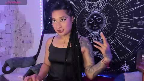 Eva  online show from 11-05-25, 08:25