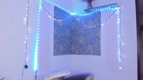 Eva  online show from 04-07-26, 10:05