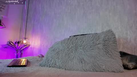 Eva online show from 01-13-26, 01:16