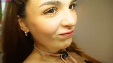 Snapshot of eva_zill_blossom chatting on 07-10-26, 09:23 Hello my name is Eva its my first day here online show from 07-10-26, 09:23