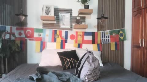 Snapshot of evaa_campbell chatting on 07-02-26, 01:28 Eva online show from 07-02-26, 01:28