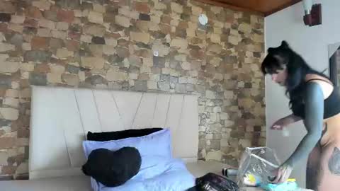 Snapshot of evaa_hall chatting on 07-14-26, 12:33 Eva online show from 07-14-26, 12:33