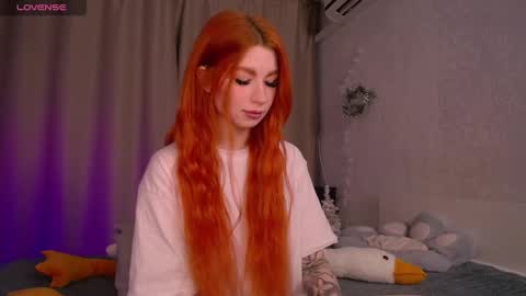 Snapshot of evaa_moonn_ chatting on 12-25-24, 09:45 Eva online show from 12-25-24, 09:45