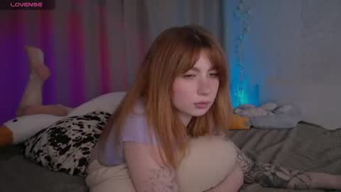 Snapshot of evaa_moonn_ chatting on 07-11-26, 02:03 Eva online show from 07-11-26, 02:03