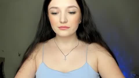 Snapshot of evaamillerr chatting on 02-26-25, 08:22 Eva online show from 02-26-25, 08:22