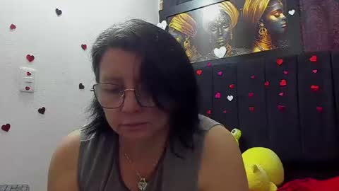 Snapshot of evaaross chatting on 06-15-26, 04:09 Eva online show from 06-15-26, 04:09
