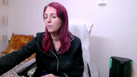 EvadesireONE online show from 03-14-26, 08:42