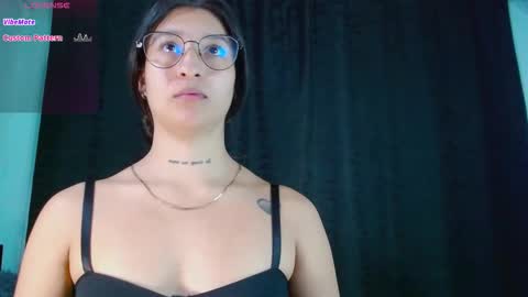 Evah Lee online show from 10-20-25, 04:35