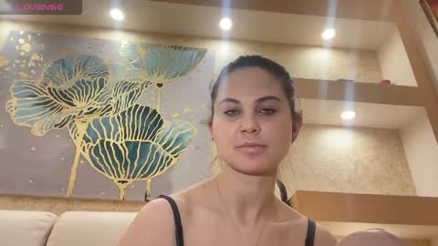 EvaHazard online show from 11-27-25, 03:25