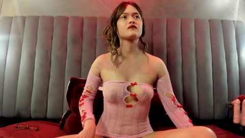 evalouisex_ online show from 06-28-26, 08:48