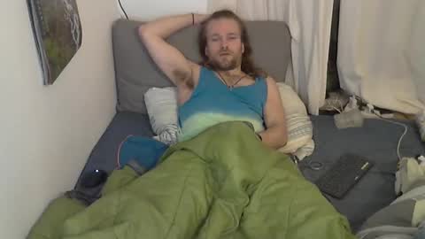 Snapshot of evalsmac chatting on 02-06-26, 06:11 Han online show from 02-06-26, 06:11