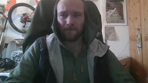 Snapshot of evalsmac chatting on 02-22-26, 09:41 Han online show from 02-22-26, 09:41