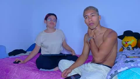 Snapshot of evaluna_02 chatting on 05-12-26, 12:24 evaluna_02 online show from 05-12-26, 12:24
