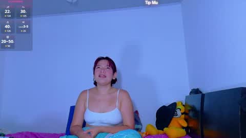 Snapshot of evaluna_02 chatting on 05-27-26, 12:13 evaluna_02 online show from 05-27-26, 12:13