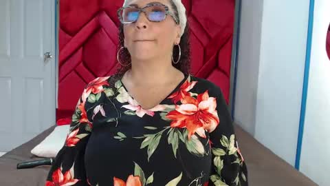 Eva Mills online show from 03-04-25, 04:09