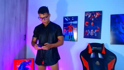 EVAN GREY online show from 10-30-25, 03:46