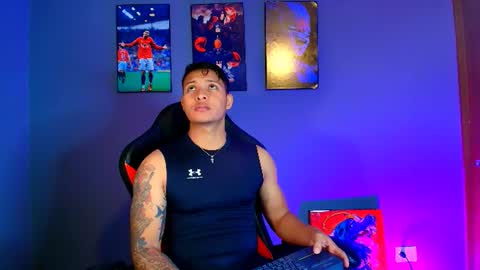 Snapshot of evan_greey chatting on 07-22-26, 03:20 EVAN GREY online show from 07-22-26, 03:20