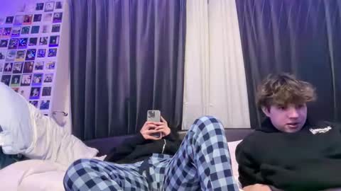 Snapshot of evanbrown333 chatting on 03-09-25, 04:38 Evan Brown online show from 03-09-25, 04:38