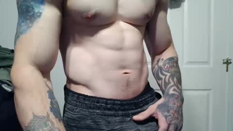 Snapshot of evancage chatting on 12-15-24, 07:31 evan cage online show from 12-15-24, 07:31