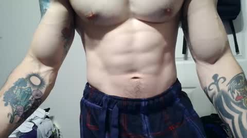 Snapshot of evancage chatting on 12-24-24, 06:06 evan cage online show from 12-24-24, 06:06