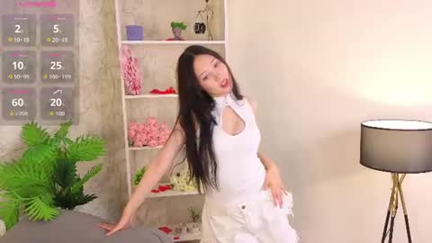 Snapshot of evangelinakovacevic chatting on 06-28-26, 04:13 Hello im Lia online show from 06-28-26, 04:13