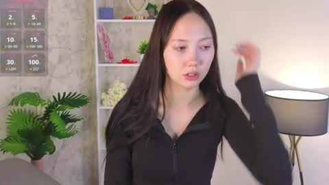 Snapshot of evangelinakovacevic chatting on 07-17-26, 04:12 Hello im Lia online show from 07-17-26, 04:12